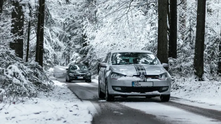 Winterreifen in Deutschland: Pflicht, Wechsel und Profil